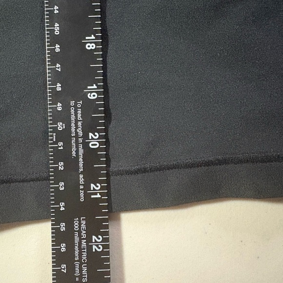 Nike Women’s Medium Black Sports Tank - Picture 6 of 11